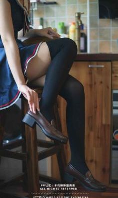 强挺进女同学的乳罩慢慢揉捏小说_超清超清免费观看
