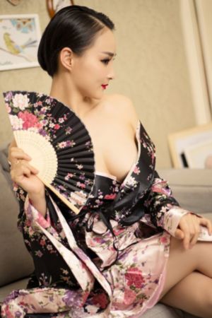 三个男人躁我一个爽视频_BD韩语神马在线观看